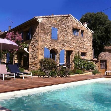 A Gauche Du Pont Hotel Vers Pont du Gard Exterior foto
