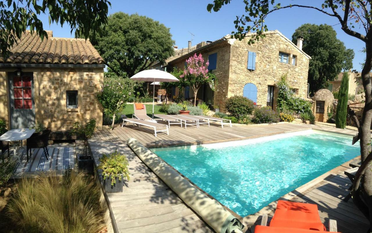 A Gauche Du Pont Hotel Vers Pont du Gard Exterior foto